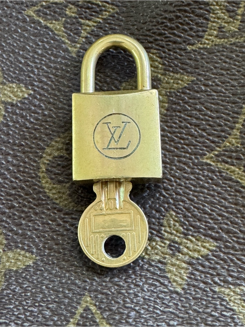 Louis Vuitton Padlock and Key 🔐 #214